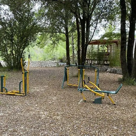 Κάμπινγκ Mobil 6 Pers Avec Terrasse - Api-1-52-222 Saint-Maurice-dʼIbie